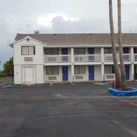 Motel 6 Портланд Екстериор снимка