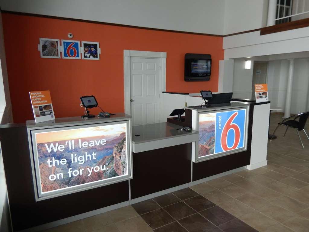 Motel 6 Портланд Интериор снимка