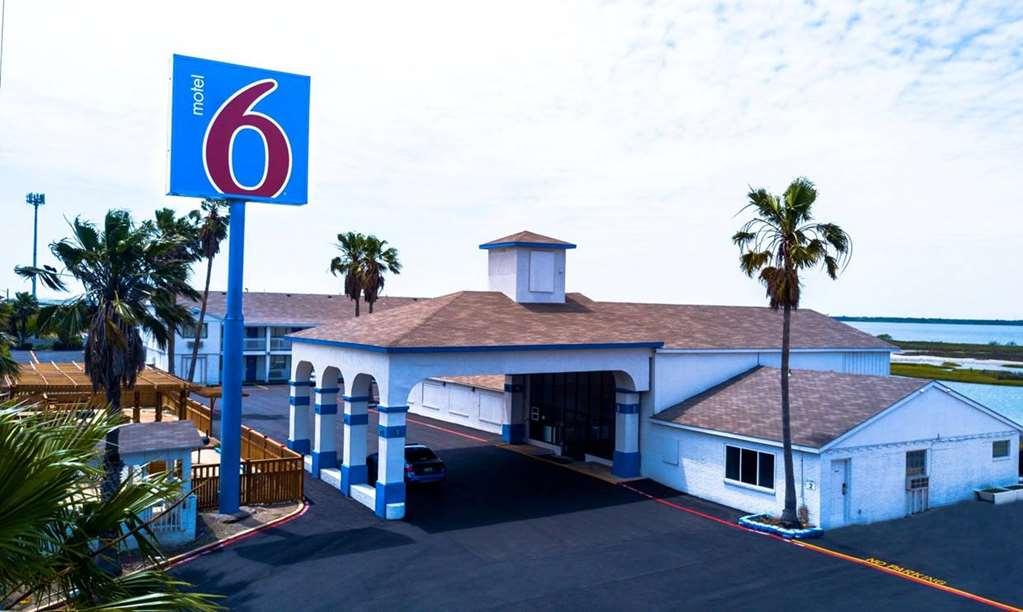 Motel 6 Портланд Екстериор снимка